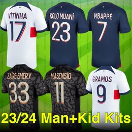 23 24 Les Parisiens voetbalshirts-mbappe, Kolo Muani, Hakimi, Ugarte, Barcola Editions.premium voor fans - thuis, uit, derde tenues, kindercollectie.Verscheidene