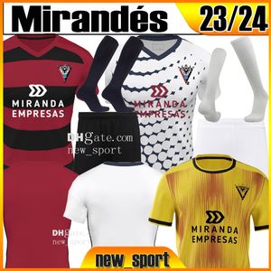 23 24 Mirandes Soccer Jerseys Martinez Alvaro Sanz Alberto 2023 2024 Rouge Accueil Los Rojillos Reina Diego Moreno Sergio Barcia Hommes Enfants Kits Ensembles Chemises de Football