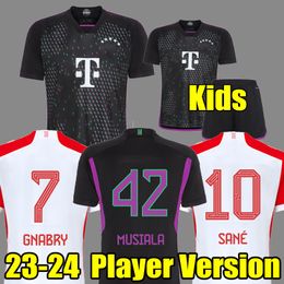 23 24 maillots de football MUSIALA SANE 2023 2024 maillot de football GORETZKA GNABRY BAYERNS mUNIch camisa de futebol hommes kits enfants KIMMICH fans ensembles de version de joueur