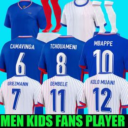 2024 25 Fan Player Jerseys de football français Home Away Kids Kit Benzema Giroud MBAPPE GRIEZMANN SALIBA PAVARD KANTE THURAM KOLO Maillot de Foot Equipe Football Shirts