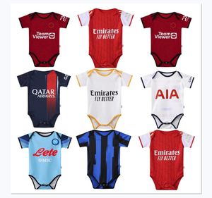23 24 Real Madrids Kit Baby Kit Soccer Jersey 2023 2024 SUITS KIDS 6 à 18 mois Boys Child set à la maison Shirt Football Shirt Top Quality
