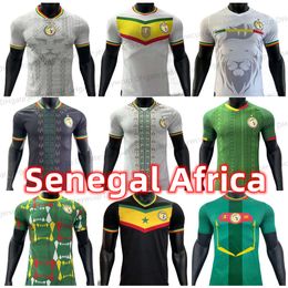 23 24 Jersey de football de l'équipe nationale de football du Sénégal 24 25 MANE KOULIBALY BALDE DIATTA SARR KOUYATE Hommes Uniformes Joueur Fans Chemise Afrique Maillot de Foot Kits Maillots