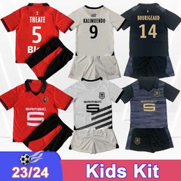 23 24 Stade Rennais Kids Kit voetbalshirts Traore Doku Bourigeaud Laborde Guirassy Sulemana Terrier Aguerd Bade thuis weg 3e voetbaloverhemden