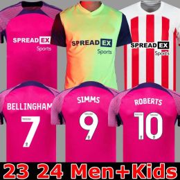 23 24 SUNDERLAND Thuisvoetbalshirts STEWART SIMMS ROBERTS AMAD CLARKE DAKU EMBLETON E ONIEN Voetbalshirt PRITCHARD Heren kindertenue