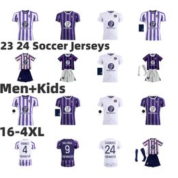 23 24 Toulouse voetbaltruien Dallinga Rouault Nicolaisen Suazo Maillot de voet Dessler Costa Cissoko Healey Men Kid voetbal Shirts Aboukhlhl Onaiwu Chaibi Genreau