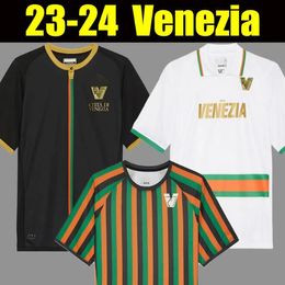 23 24 Venezia FC Soccer Jerseys Accueil Blanc Troisième Bleu 4ème Rouge 10# ARAMU 11# FORTE Venise 2023 2024 BUSIO 27# Chemises de football Adukt Kids Kit Uniformes