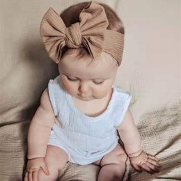 23 Kleur Europese en Amerikaanse nieuwe kinderhoofdkleding Baby Pit Gebreide Haarband Hoog Elastische Baby Bow -hoofdband DH032