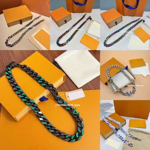 23 Joyería de diseñador Collar de cadena de diseñador de alta calidad de lujo Colgante con letras de Hip Hop Cadena cubana Joyería de cadena con monograma Cadena para hombres y mujeres 15 estilos