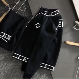 23 Designers Heren Tracksuits Fashionmerk Men Pakken Lange mouw Jacket Spring herfst Men Tweedelende sportkleding Casual stijl Pakken Jogger FD