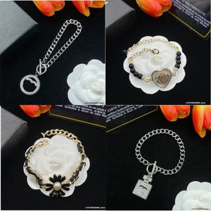 23 Mode Channe Designer de luxe Femmes et hommes Bracelet Bracelet Chaîne Lettre Plaqué Or Amoureux De Mariage Cadeau Bijoux Bracelet Amour Pendentif Bracelet