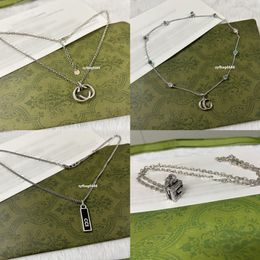 23 Joyería de diseño de lujo Collar de diseñador de plata esterlina 2G Collar de turquesa rosa verde Esmalte verde negro Colgante de esmalte verde Regalo de compromiso de alta calidad