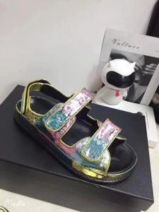 23 Luxury Sandals Dames Slipper Mannen Glijbanen Lederen Sandaal Dames Haak Loop Casual schoenen 35-42