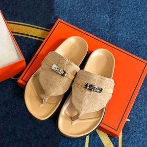 23 Nieuwe Dames Empire Slipper Luxe Designer Klassieke Letter Sign Metal Lock Snap Platform Slippers Echt lederen zool Anti Slides Slingback Dames House Slipper