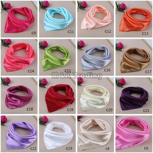 23 couleurs pures Satin petits foulards en soie couleur unie Imitation écharpe magnifique foulard femmes tenue d'affaires