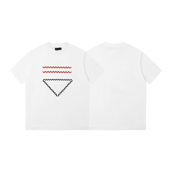 23 SS New Man T Shirts Bordado de bordado Curva Triangle Triangle Flowy Manga Camiseta Mujeres Tops Polos de alta calidad XS a L blanco y negro