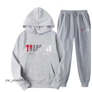 23 Survêtement Mens Trapstar Track Suits Sweat à capuche Basketball Football Rugby Deux pièces avec veste à capuche à manches longues pour femme Pantalon Cjg23080214 6414