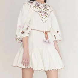 2023 diseñador de moda de mujer vestido de primavera estampado de lujo pequeño cuello redondo blanco manga de burbuja vestido de mujer