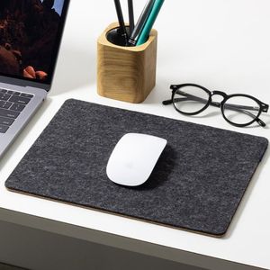 Tapis de bureau en feutre 235 * 200 * 2mm tapis de souris de jeu absorbant la sueur et sans odeur tapis de souris épaissi antidérapant accessoires de bureau pour bureau