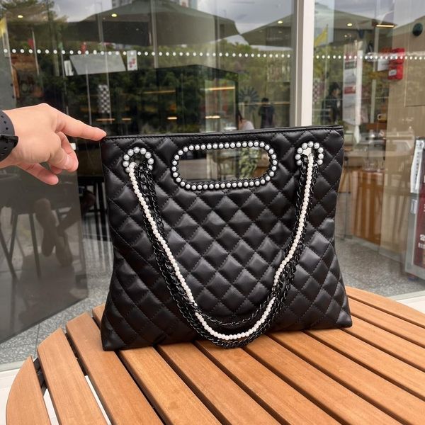 Bolso 23B Bolso de cadena de perlas de diseñador Bolso de moda para las axilas bolso de hombro bolso bandolera de cuero compras de viaje imprescindible red rojo recomendado