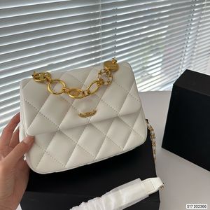 23B Bolso de hombro con estilo para mujer 19 cm Cuero Diamante Hardware dorado Hebilla de metal Esmalte Asa de cadena Bolso de lujo Matelasse Cadena Bolsos cruzados Axilas Sacoche