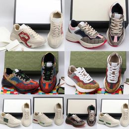 23Hot Casual Shoes Beige Rhyton Sneaker Men Trainers Vintage Chaussures Strawberry Wave Big Mouth Tiger Strawberry Rat Patroon voor Woman Web Variety of Styles34-45