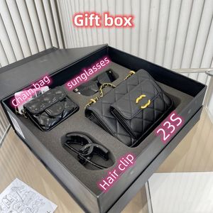 23p Ensemble de 4 Coffret cadeau sacs de créateurs Sac à bandoulière Sacs fourre-tout Sacs à chaîne Embrayage Rabat Luxe caviar Sac à main Fil Porte-monnaie Lettres doubles Moraillon solide Taille Rayures carrées