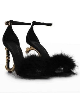 23s Luxury Summer Keira Patent en cuir sandales Chaussures noires nude blanc femme pop talon d'or carbone haut talons hauts midalias sandalias