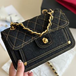 23S Retro Design Leather Diamond Diamond Women's's Simple Flip Tote Tote Tote Embellissements Single Single Single CrossbodyBody Makeup Makup Sacs Malings Sacs de concepteur 19cm