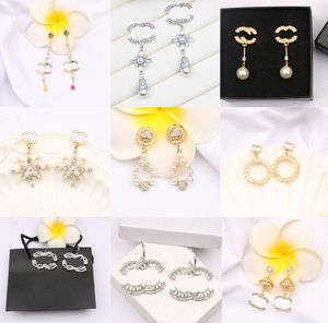 23ss 20style 18K Plaqué Or Designers Dangle Boucles D'oreilles C-Lettre Oreille Stud Femmes Cristal Perle Géométrique Marque Boucle D'oreille pour La Fête De Mariage Jewerlry Accessoires