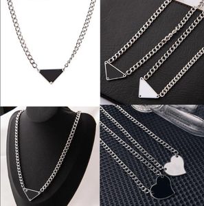 Zwart Wit 4 kleur Driehoek Brief Kettingen Designer Luxe Merk Statement Sieraden Titanium Stalen Hanger Ketting Ketting Mannen Vrouwen Unisex Gift