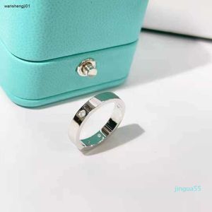 23SS Designer Ring Novely Sieraden Ringen voor vrouwen Designers Paar Ring met Clear Lettering Engagement Sieradendoos goud en zilver