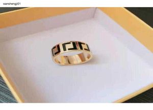 23ss de créateurs anneaux de nouveauté anneaux de bijoux pour les femmes de créateur anneau extravagant fixe ring gol argent rose rose en acier inoxydable sonneries