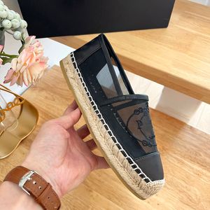 23ss Vroege Lente Mesh Geklede Schoenen Plateau Hakken Stro Loafers Schapenvacht Stof Rubberen Zool Borduurwerk Outdoor Casual Schoen Ontwerper Luxe Slip-on Groene Pantoffel