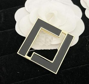 23SS Fashion Brand Letter Designer Brooches LETTRES HIGHT