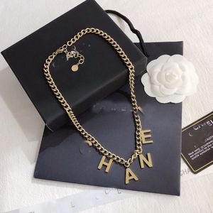 23ss Modieuze 18K Vergulde Roestvrij Stalen Kettingen Ketting Choker Brief Hanger Statement Mode Dames Ketting Bruiloft P314f