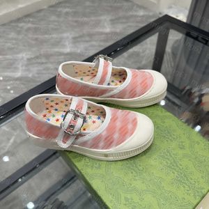 23ss zapatos de diseñador para niños Zapatos para niños zapatillas de deporte para niños Zapatos casuales logo carta bordado cierre Zapatos planos niñas niños tamaño 26-35 zapatos de bebé