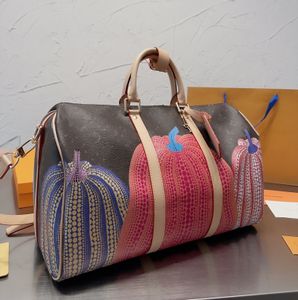 23ss Designer plunjezakken voor heren x YK Keepall Praktische tas Yayoi Kusama kleurrijke pompoenen Designer lente en zomer bagage met grote capaciteit Reistas M46441 45 cm