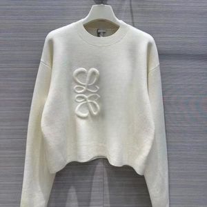 23ss nieuwe damestrui herfst trendy top met lange mouwen high-end slanke trui jas ontwerper trui dames witte dunne gebreide truien