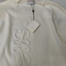 23SS Nieuwe dames trui herfst trendy lange mouwen met lange mouwen bovenaan high-end slanke pullover jas ontwerper trui vrouwen witte dunne gebreide truien 537468