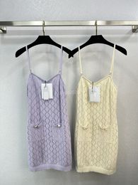 23SS Sexy Femmes Designer Robe Tricots T-shirts Robes Avec Diamant Évider Filles Débardeurs Vintage Piste De Luxe A-ligne Mini Jupe Sans Manches Camisole Tee robe