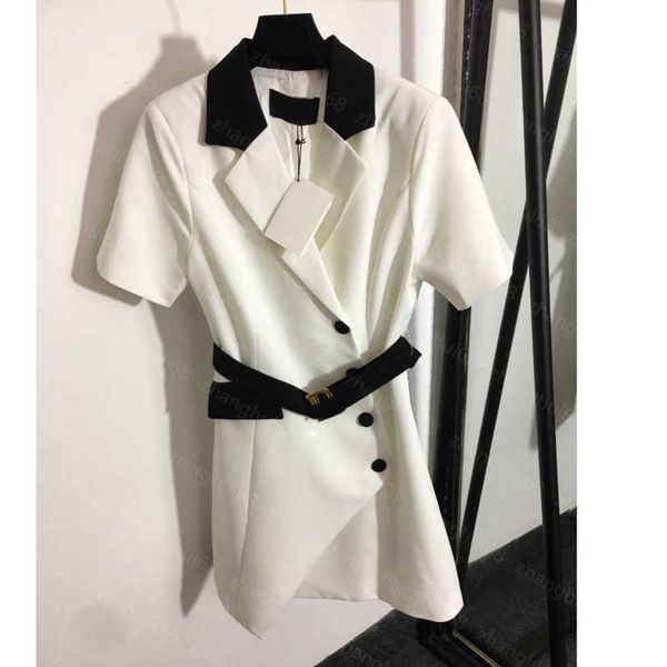 23ss vestidos de verano vestido de mujer ropa de diseñador para mujer B letra cinturón irregular blanco y negro patchwork solapa manga corta traje chaqueta vestido ropa de mujer a1