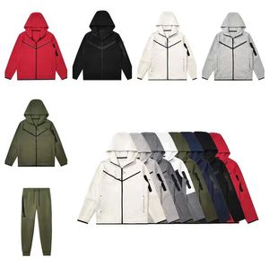 23SS Survêtement Tech Trapstar TrackSuits Europe American Basketball Football Rugby Deux pièces avec veste à capuche à manches longues pour femmes