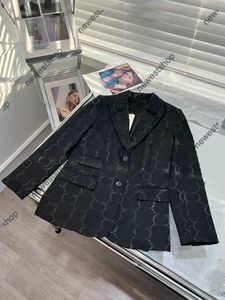 23SS Western Clothing Dames Black Blazers Designer Autumn Luxe Women Out meter Dubbele letter Afdrukken Slim Fit Casual Suits Blazer mannelijke kledingpak