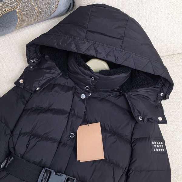 23SS Invierno al aire libre Ocio Deportes Deportes para mujer Chaqueta de plumón Pato blanco A prueba de viento Parker Cuello de cuero largo Gorra Cálido Piel de lobo real Elegante Aventura clásica Parkas