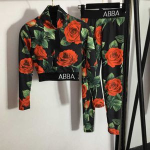 23ss mujer diseñador marca yoga Chándales Estampado de rosas cuello alto manga larga top stretch leggings delgados conjunto Ropa de mujer de alta calidad a1