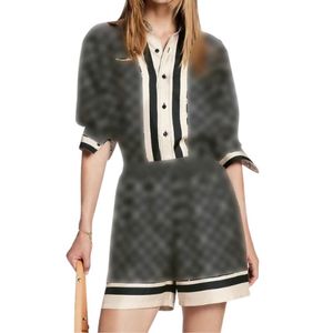 23SS Dames Designer Shirts Pyjama Tweedelige Broek Set Met Streep Accent All-over Letters Meisjes Merk Shirts Pullover Blouse Uitloper Tops en Shorts Broek Broek