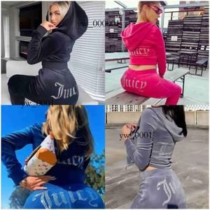 23Ss Tweedelige damesbroek Nieuw Juicy trainingspak Dames Fluweel Juicy Coutoure Tweedelige set e Trainingspak trainingspakken voor broeken undefined