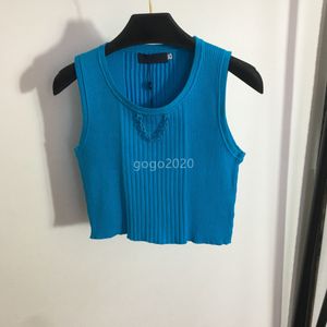 23ss femmes d'été en tricot tee designer tops avec chaîne en métal lettre piste designer filles crop top viscose t shirts vêtements marque haut de gamme élasticité pull camisole