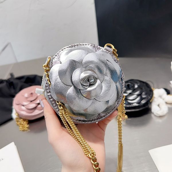 23SS Femme Designer Camellia Coin Round Vanity Sacs avec Gold Metal Chain Crossbody Bodage Hands Sacs 4 Colors Flower Cosmetic Case Pourse For Ladies 13cm