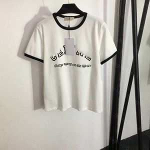 23ss ropa de diseñador para mujer camiseta Camiseta para mujer Cuello redondo Camiseta de manga corta con cuello redondo y estampado de logotipo de algodón puro a juego con el color en el pecho ropa para mujer a1